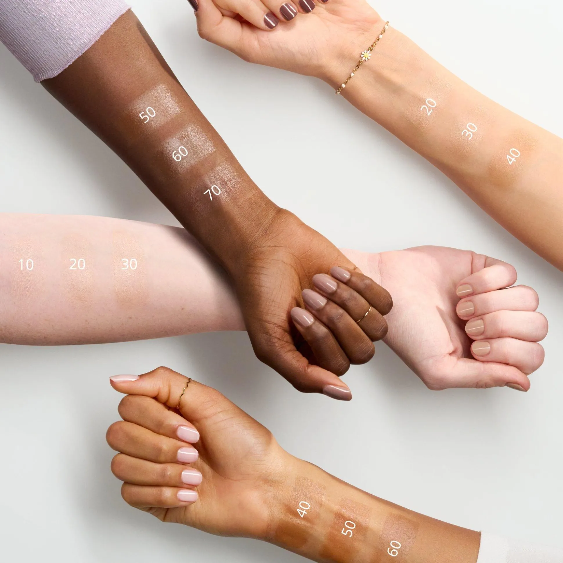 essence Booster illuminante MAGIC FILTER 10 - Light Fashion