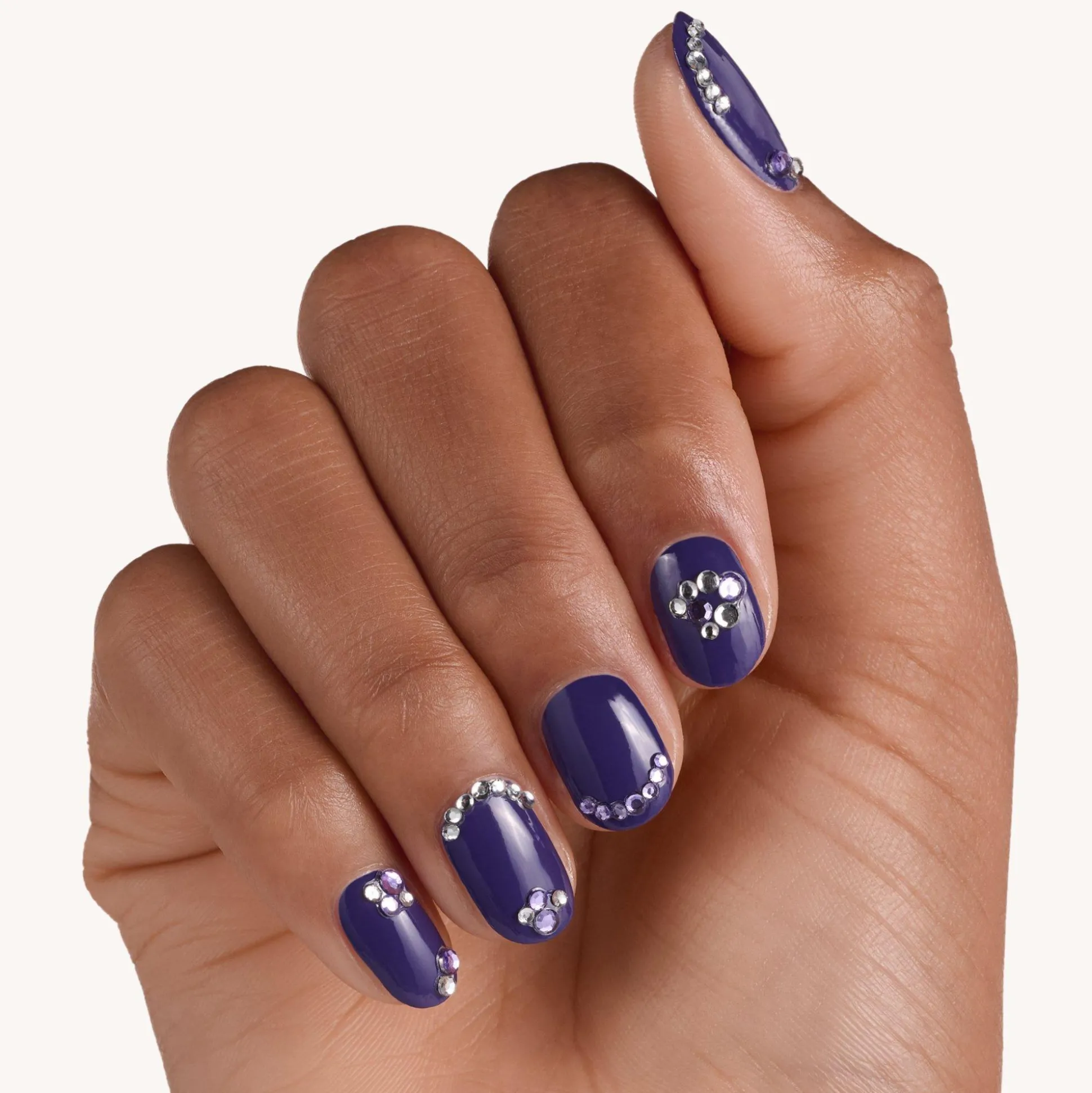 essence 3D nail jewels adesivi unghie 01 - future reality Fashion
