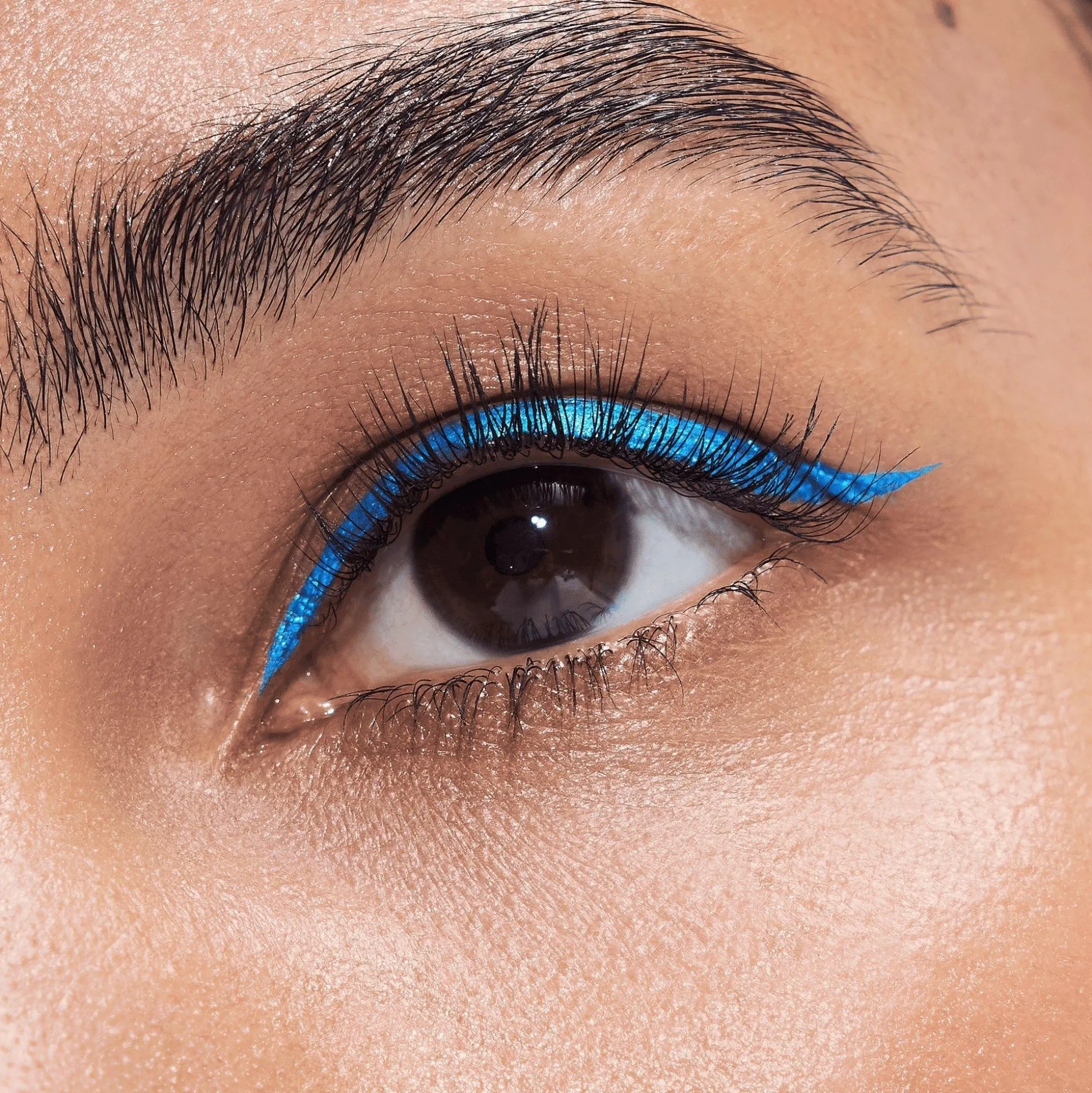 essence Eyeliner metallizzato Disney Pixar Finding Dory 010 - Blue Lagoon Discount