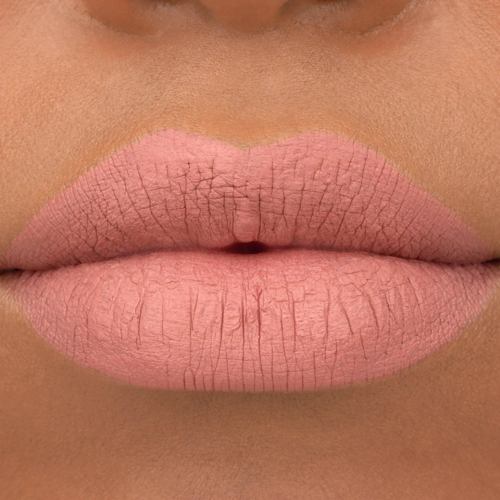 essence 8h matte rossetto liquido 04 - Rosy Nude Fashion