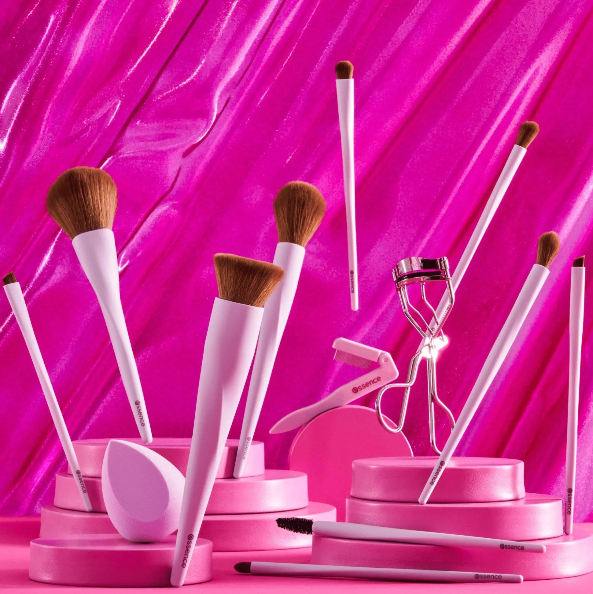 essence PENNELLO VISO MAKE UP BUFFER Fashion